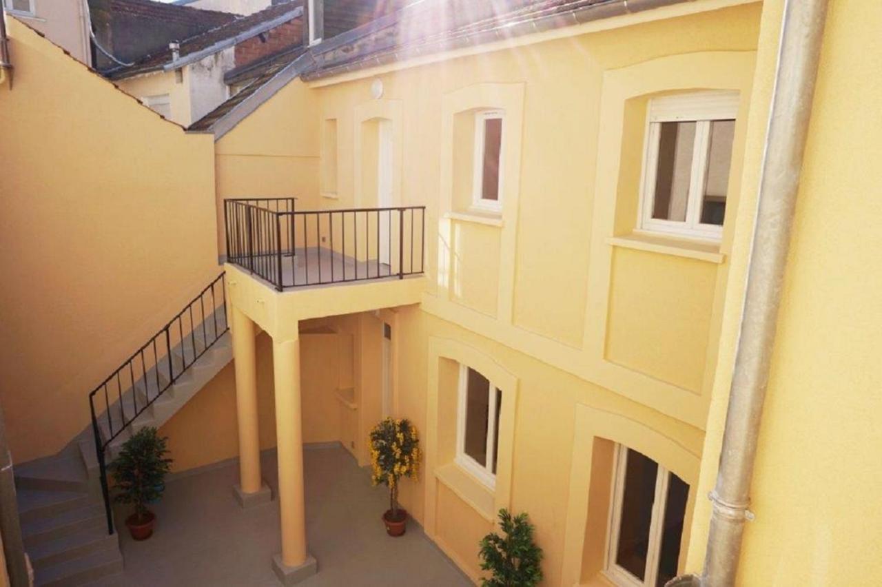 Calme Et Tranquillité Sur Cour Privative * Vichy